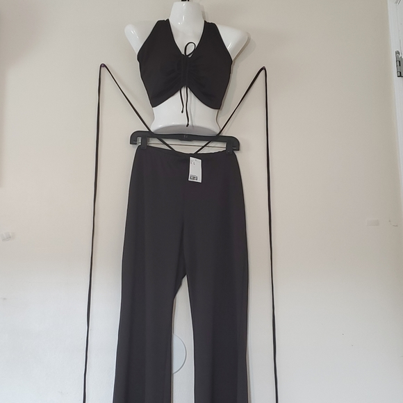 H&M Divided Set - Picture 3 of 14